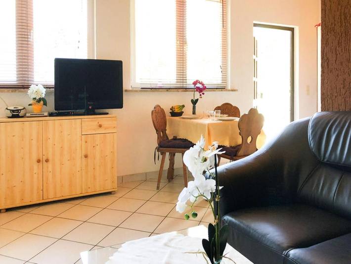 Bungalow für 4 Personen, mit Terrasse und Garten, mit Haustier am Kummerower See - 2