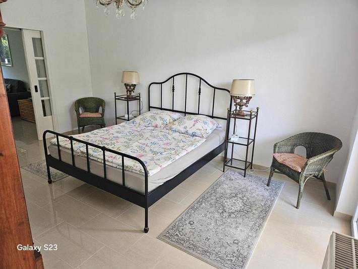 Ferienwohnung für 4 Personen, mit Balkon und Terrasse sowie Garten und Ausblick in Bremen