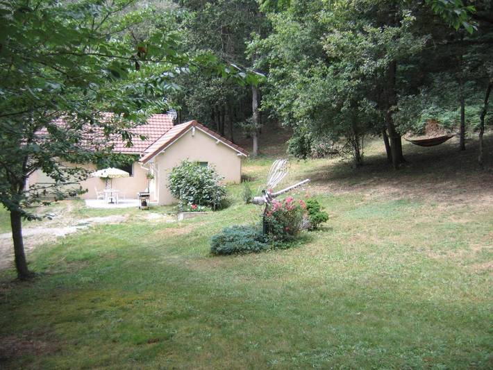 Location de vacances pour 4 personnes, avec jardin ainsi que vue et terrasse à Arthez-de-Béarn - 2