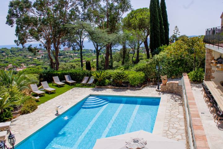 Gîte pour 10 personnes, avec Piscine à Roquebrune-sur-Argens - 3