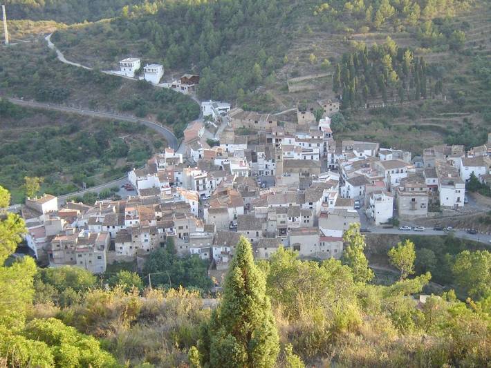 Casa rural para 4 personas, con vistas y terraza, Se admiten mascotas en Parc Natural de la Serra d'Espadà - 3