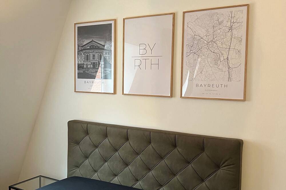 Ganze Wohnung, Modernes  1-Zimmer Appartment in historischem Ambiente neben dem Neuen Schloss in Frankenalb