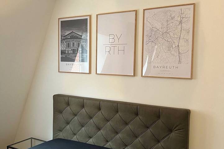 Ganze Wohnung, Modernes  1-Zimmer Appartment in historischem Ambiente neben dem Neuen Schloss in Frankenalb