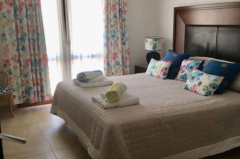 Villa de lujo de 3 camas. Rápido Wi-Fi, piscina, aire acondicionado, 50% de disco de golf. Smart Tv con Sky in Mar Menor, Costa Cálida