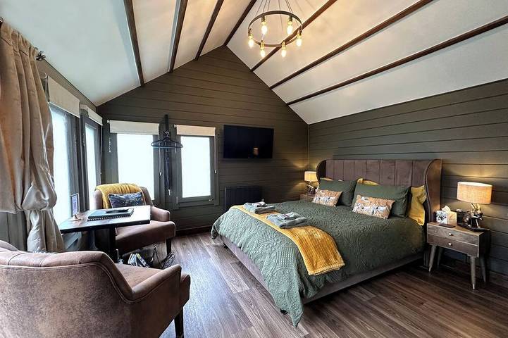 Cabaña de madera para 2 personas, con terraza y jardín - 1