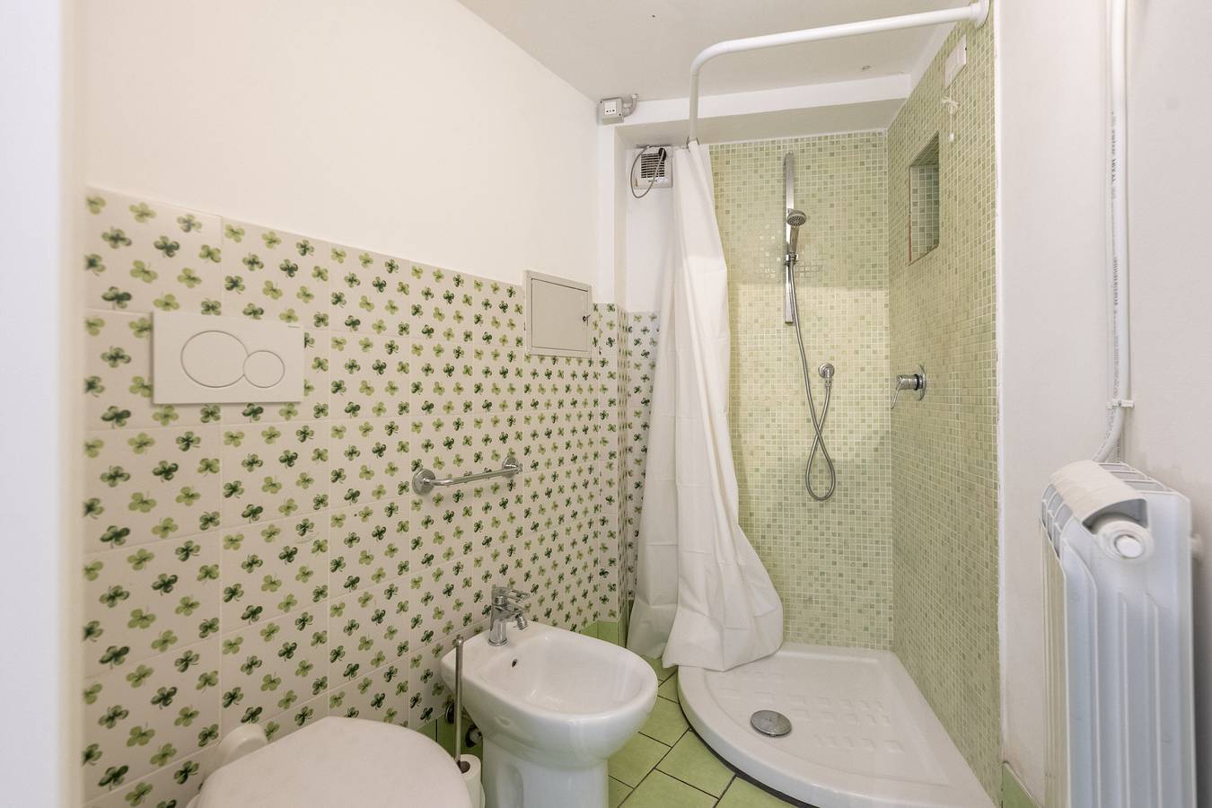 Appartamento intero, Apartment Vernazzola In Genova in Genova (Città), Genoa