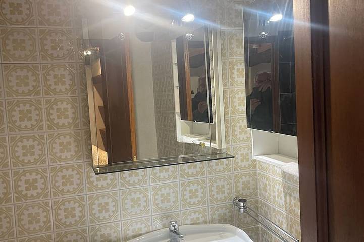 Location de vacances pour 6 personnes, avec terrasse et jardin, animaux acceptés à Montferrer - 4