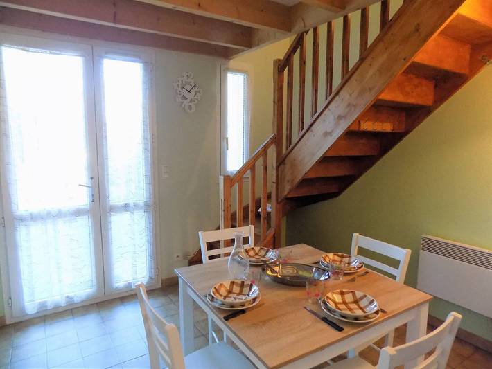 Gîte pour 4 personnes, avec terrasse et piscine à Meschers-sur-Gironde - 2