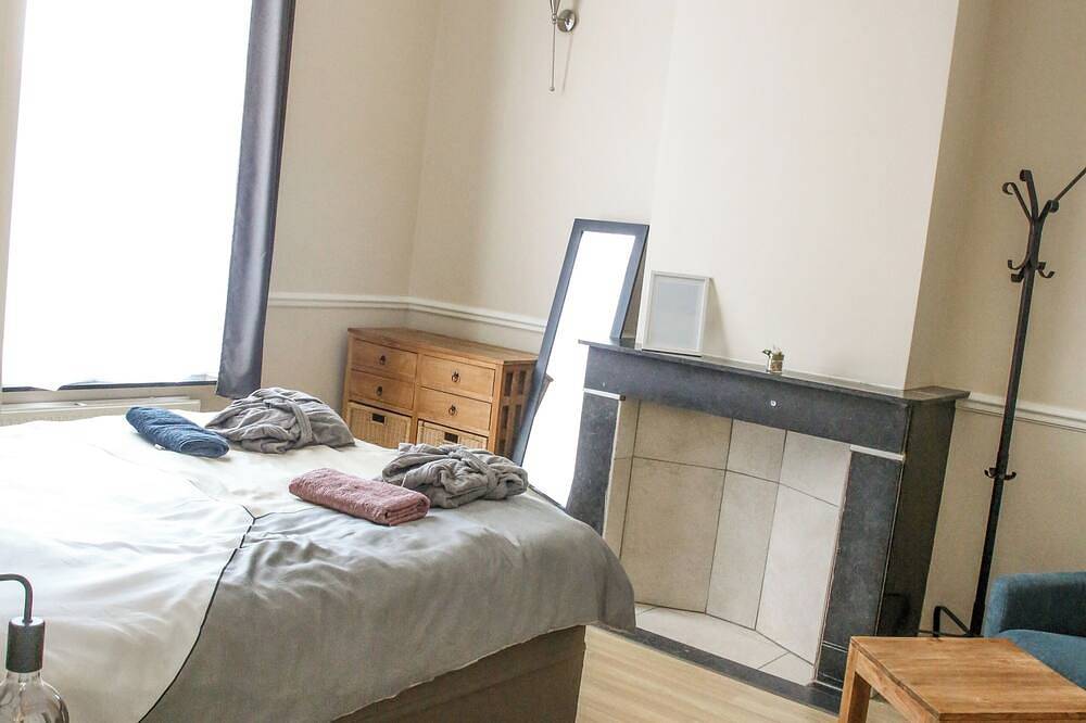 Entire apartment, Appartement Spacieux et Complètement Rénové in Schaerbeek - Schaarbeek, Flanders