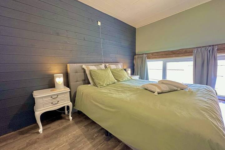 Location de vacances pour 9 personnes, avec jardin, animaux acceptés à Doische - 2