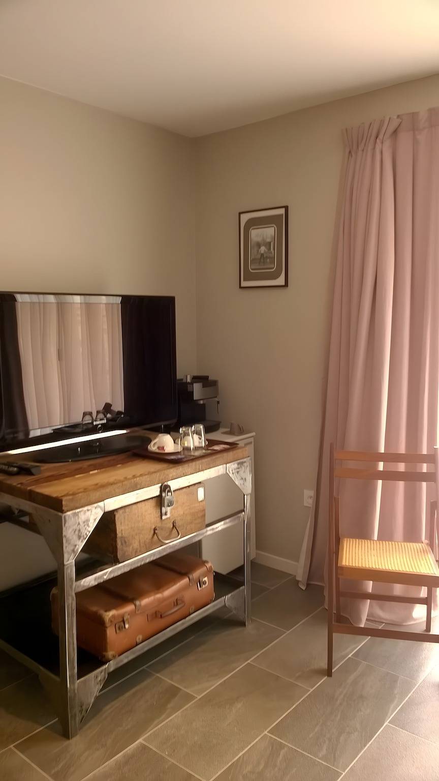 Chambre d’hôtes « Lochrist, Calzac Moulin » avec terrasse privée, Wi-Fi et climatisation in Theix, Parc naturel régional du Golfe du Morbihan