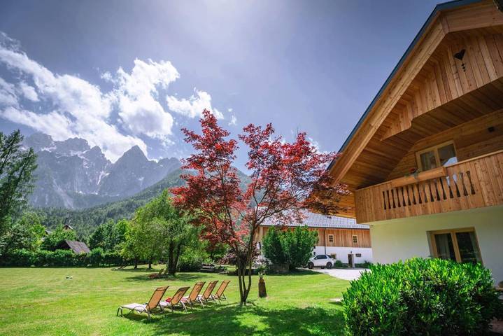 Ferienwohnung für 8 Personen, mit Ausblick und Garten, mit Haustier