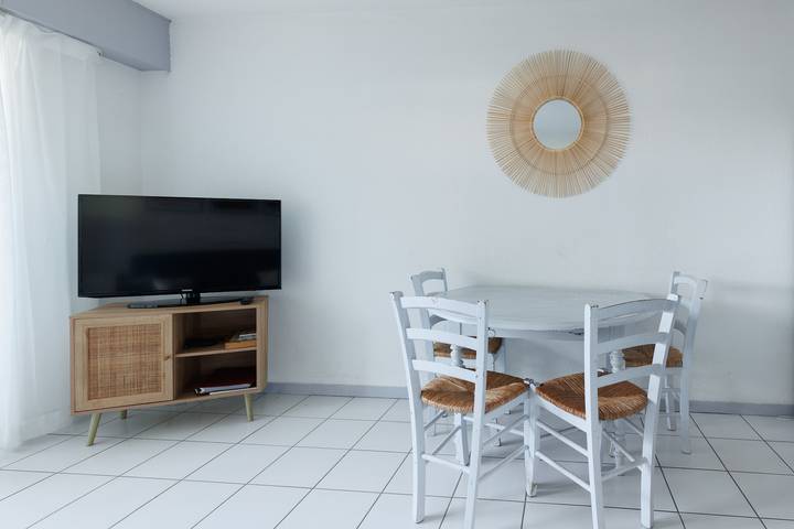 Appartement entier, Appartement « La Canopée » vue sur le lac, piscine partagée - Conciergerieland in Soustons, Côte d’Argent