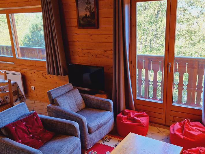 Chalet familiar con chimenea en La Plagne, cerca de la estación in La Plagne, Aime-la-Plagne