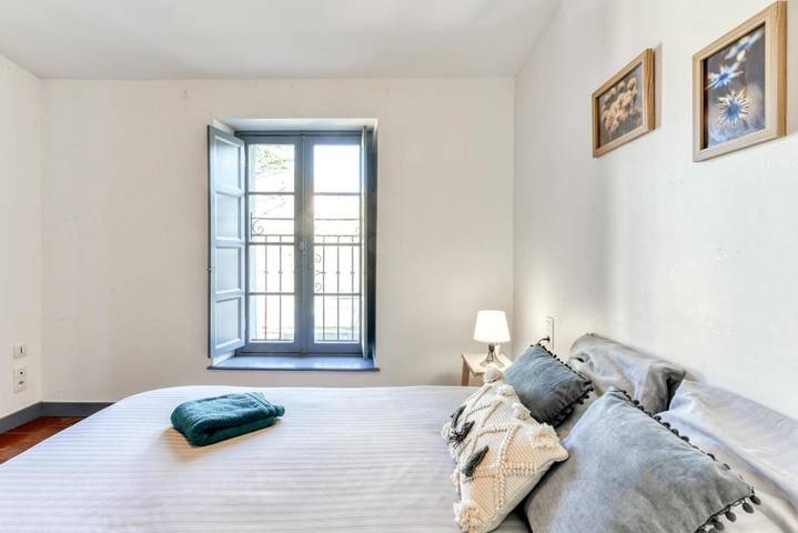 Gîte pour 8 personnes, avec vue dans Office De Tourisme De Carcassonne