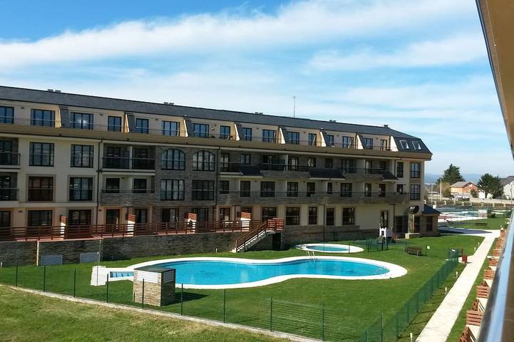 Appartement de vacances pour 4 personnes, avec jacuzzi et piscine ainsi que jardin et sauna - 1