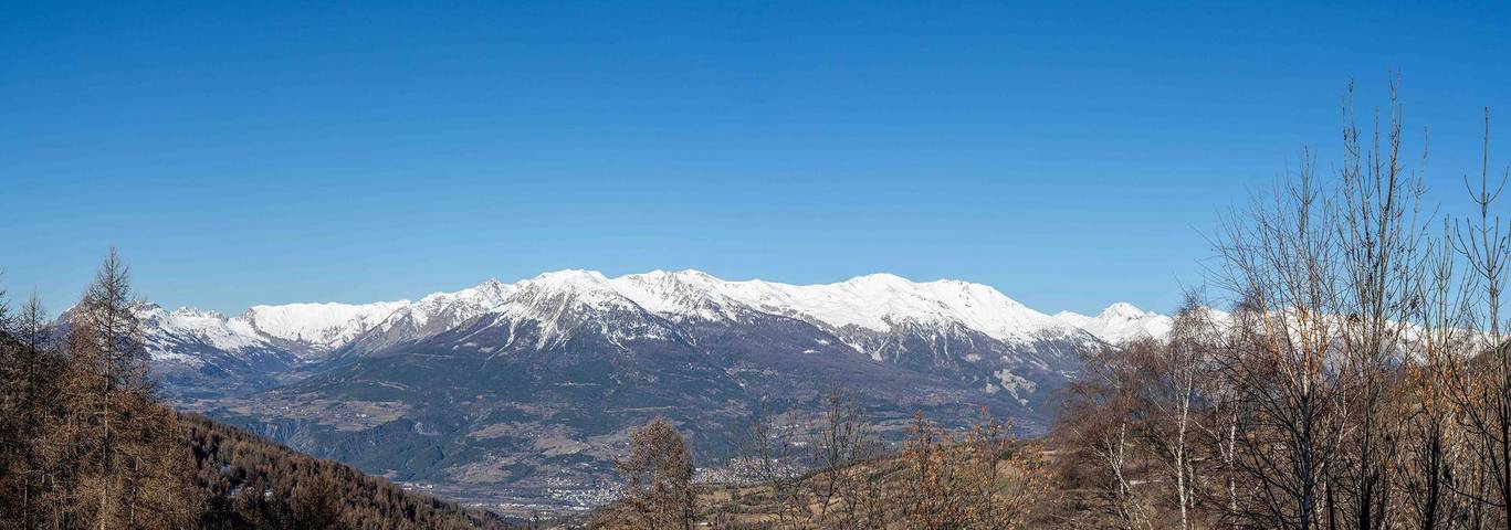Chalet für 22 Personen, mit Terrasse und Ausblick - 1