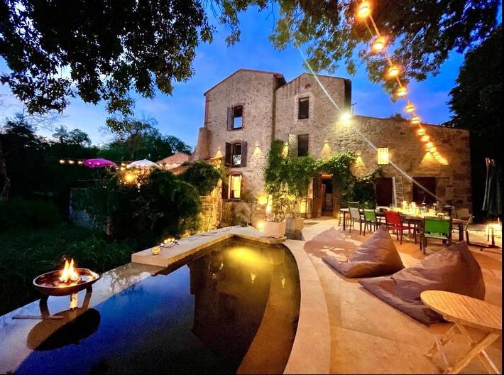 Location de vacances pour 2 personnes, avec terrasse ainsi que vue et jardin dans Chanverrie - 2