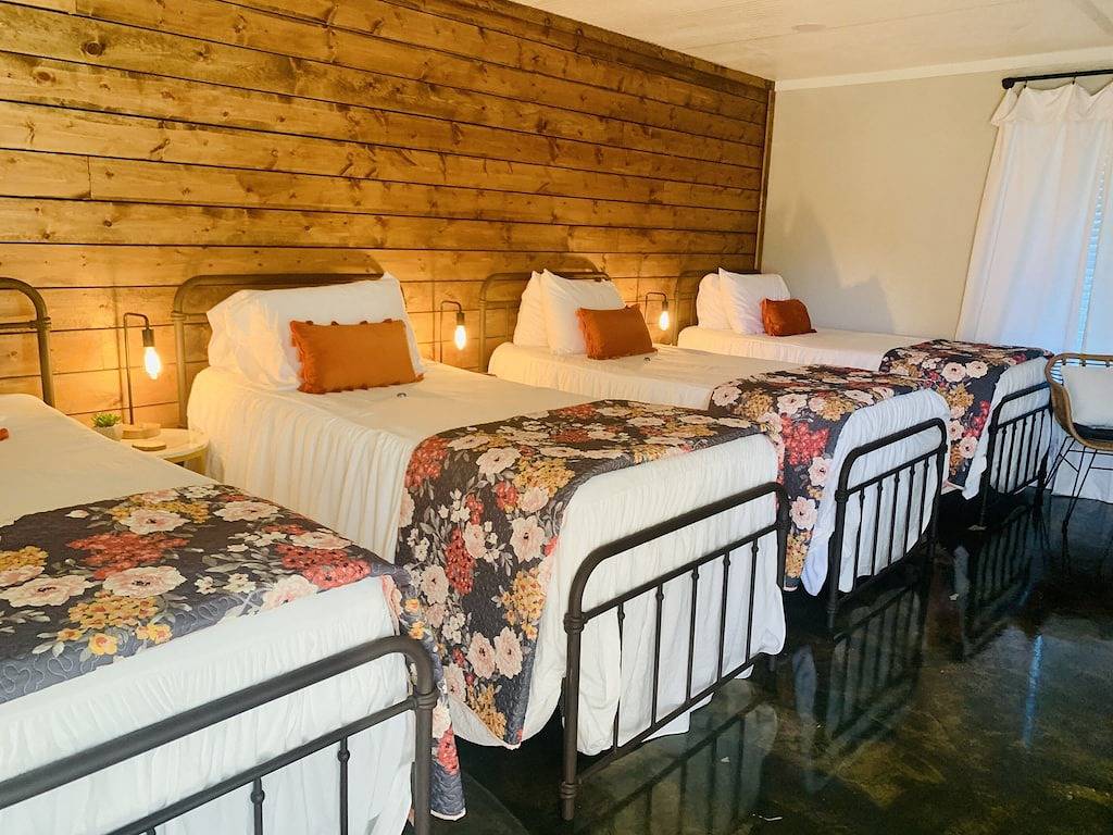 Erleben Sie East Tx @ Elken Retreat: Spa, Pool, Whirlpool, Massage, Frühstück, Entspannen in Van Zandt County