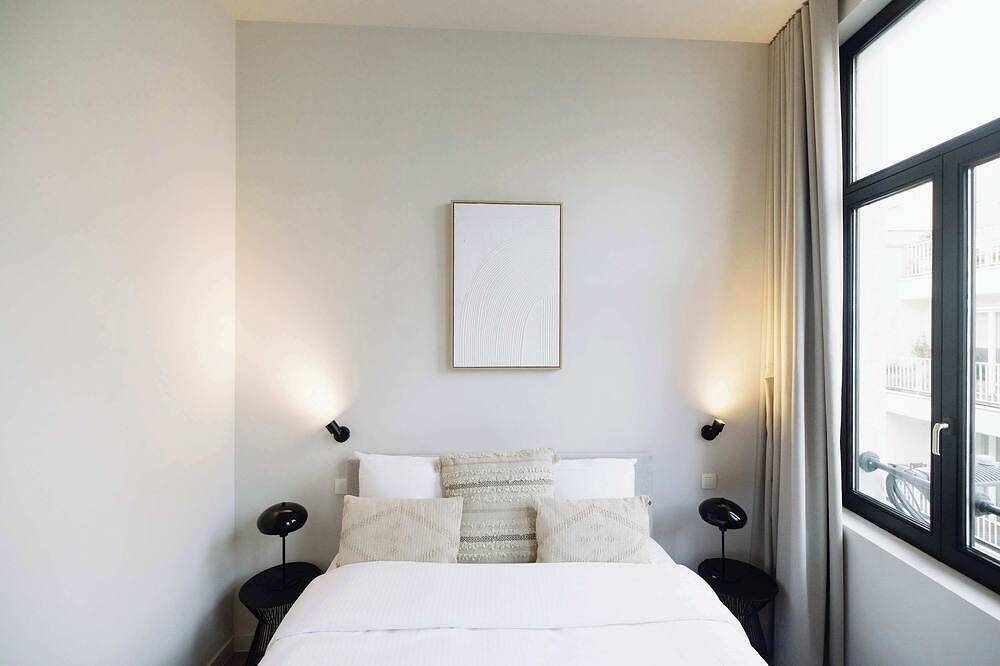 Ganze Wohnung, Bright 2-Bedroom Getaway for up to 6 Guests in Antwerpen, Antwerpen und Umgebung