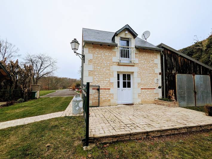 Charmantes Ferienhaus mit Pool, Sportplatz und Terrasse nahe Valençay und ZooParc de Beauval in Villentrois-Faverolles-en-Berry, Loire-Tal