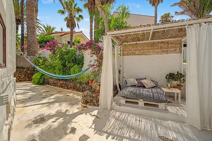 Casa Vacacional 'Oasis Garden, Alegranza' con Wi-Fi in Chayofa, Arona 