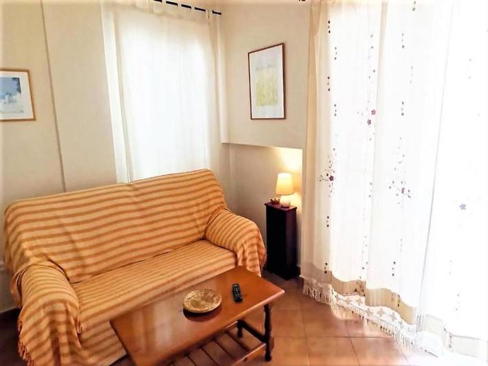 Apartamento para 4 personas, con Balcón además de Terraza y Jardín en La Isleta del Moro