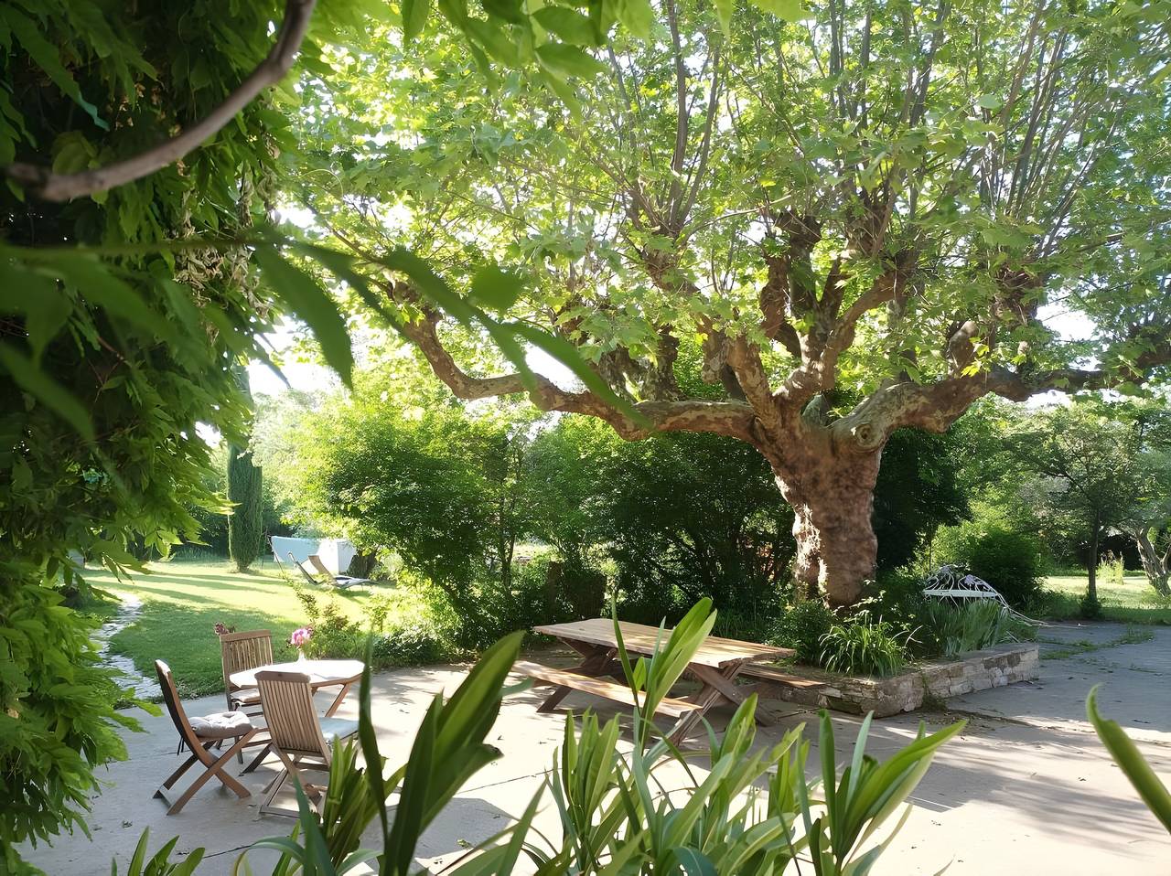 Chambre d'hôtes 'Chambre' avec terrasse privée, jardin commun et Wi-Fi in Saint-Étienne-les-Orgues, Région de Forcalquier