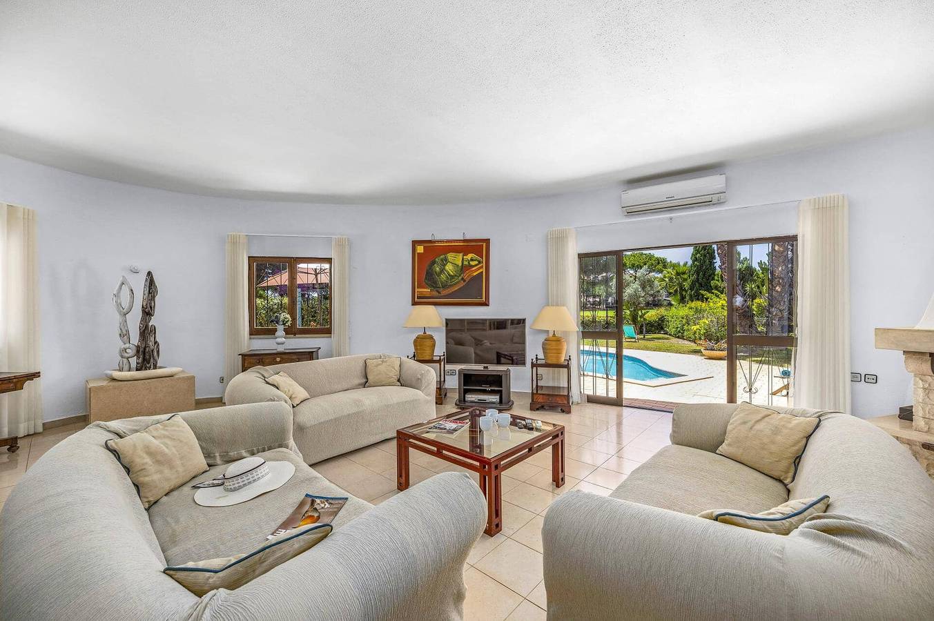 Villa Casa Jasmim by Villa Plus in Quarteira, Faro Distrikt