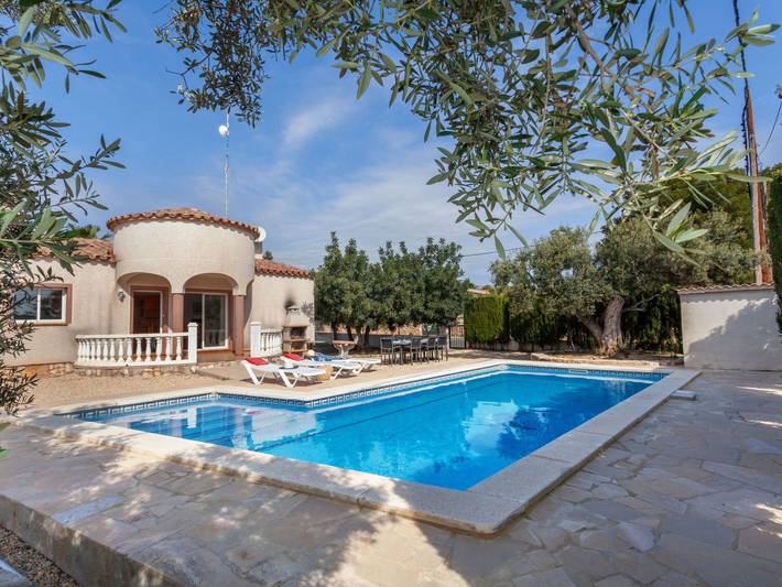 Location de vacances pour 9 personnes dans Les Tres Cales