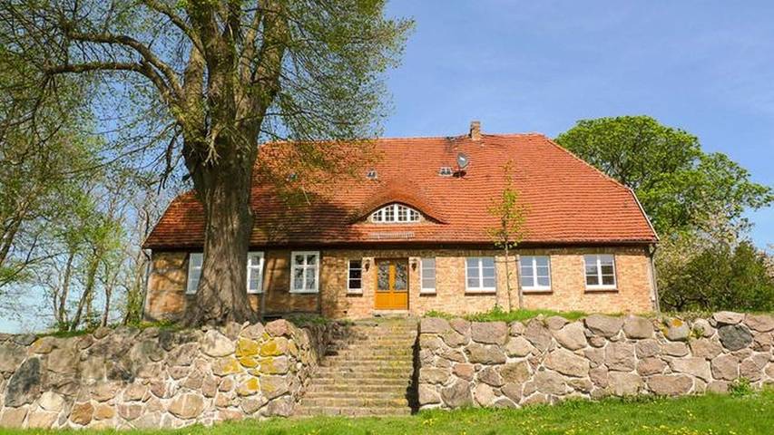 Ferienwohnung für 4 Personen, mit Garten in Weitendorf