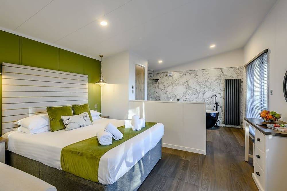 Somersby Spa, Kenwick Woods in Louth, Lincolnshire