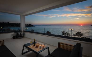 Villa for 8 People in Petrcane, Zadar, Photo 1