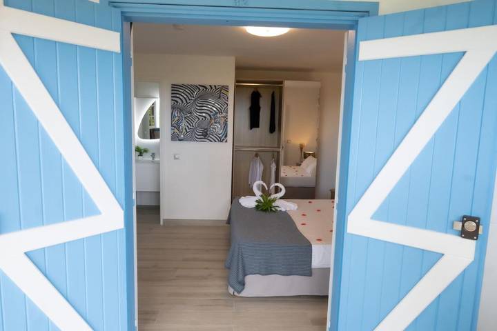 Appart’hôtel pour 6 personnes, avec vue ainsi que piscine et jardin en Guadeloupe - 4