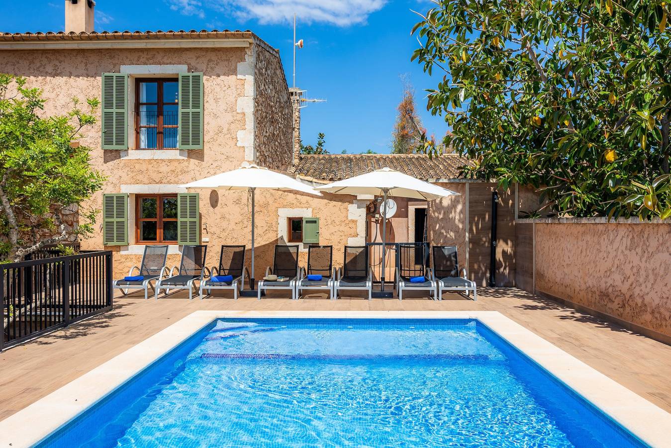 Landhaus 'Es Matul-los Ref 134' mit Bergblick, privatem Pool und Wlan in Sant Llorenç des Cardassar, Mallorca Osten
