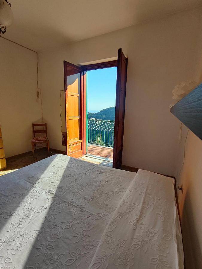 Gîte pour 4 personnes, avec terrasse et vue à Scala - 3