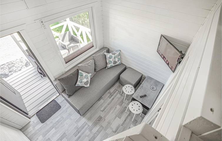 Ferienhaus für 6 Personen mit Terrasse in Jarosławiec, Powiat Sławieński