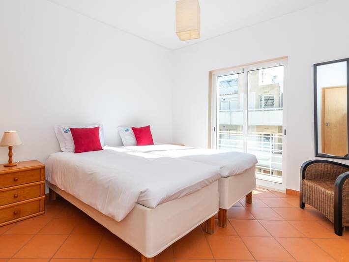 Gîte pour 4 personnes, avec piscine et jardin à Santa Luzia - 4