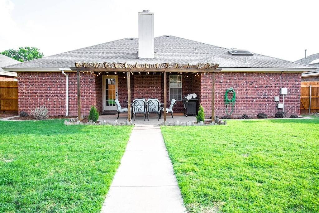 🥇Best of West Lubbock! Remodeled 3/2 8 min to Tech in Lubbock, Lubbock County