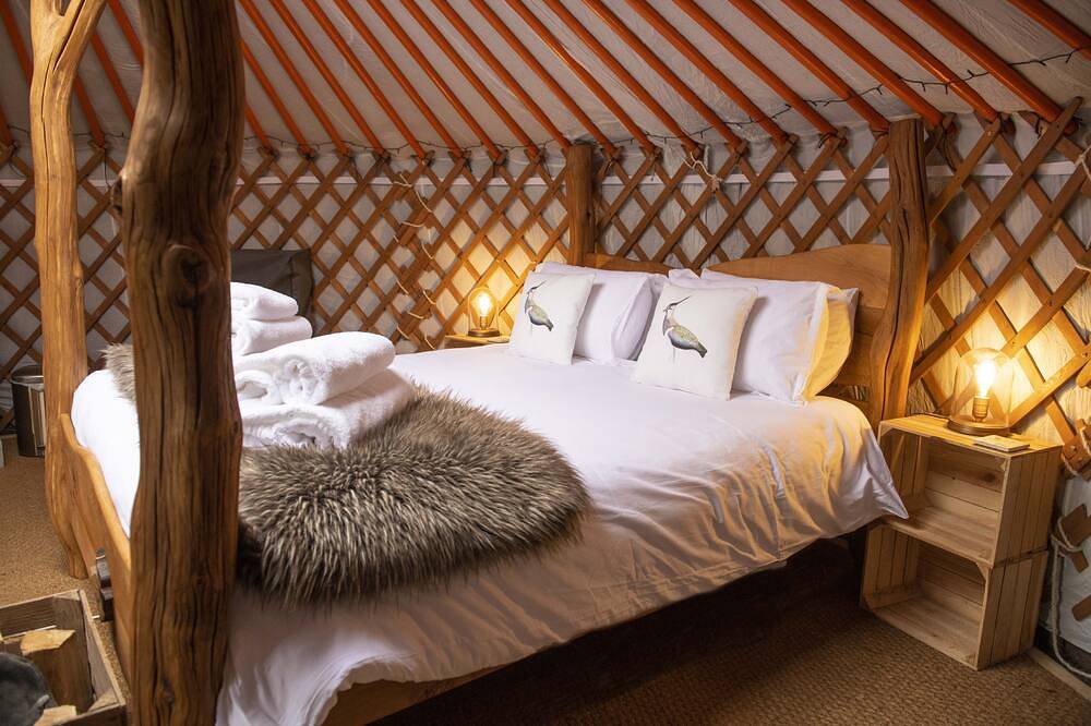 Lapwing Yurt, Askrigg in Yorkshire Dales National Park