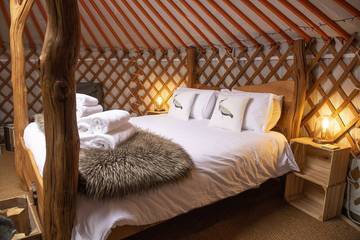 Log Cabin for 4 People in North Yorkshire, Yorkshire, Photo 2