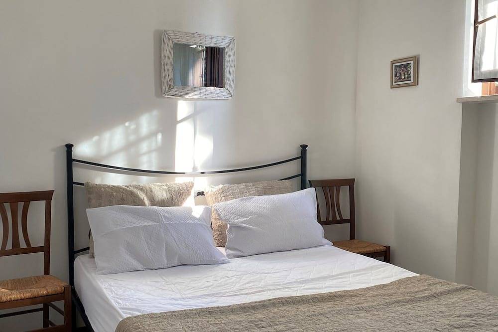 3 Bedroom Villa, Lake Garda in Lazise, Gardasee-Berge