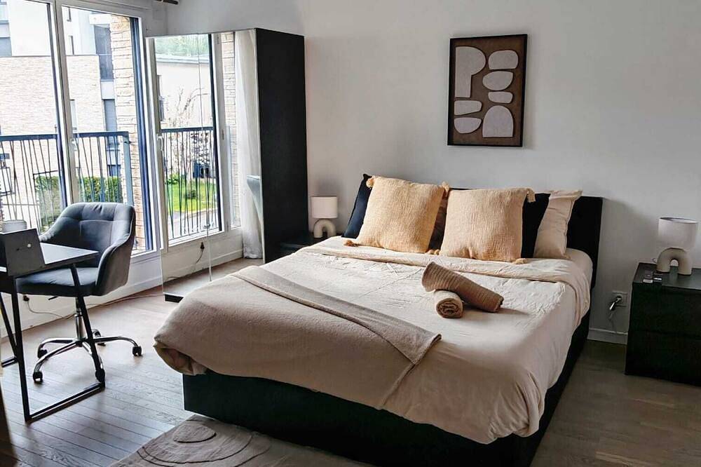 House near Versailles & Paris with parking in Louveciennes, Yvelines