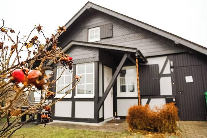 Chalet für 7 Personen, mit Terrasse und Garten im Sauerland
