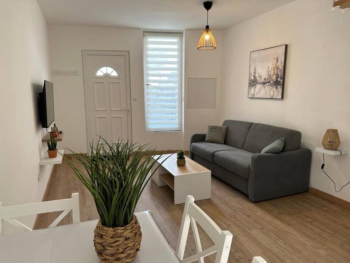Location de vacances pour 6 personnes, avec vue et jardin, animaux acceptés à Valence - 2
