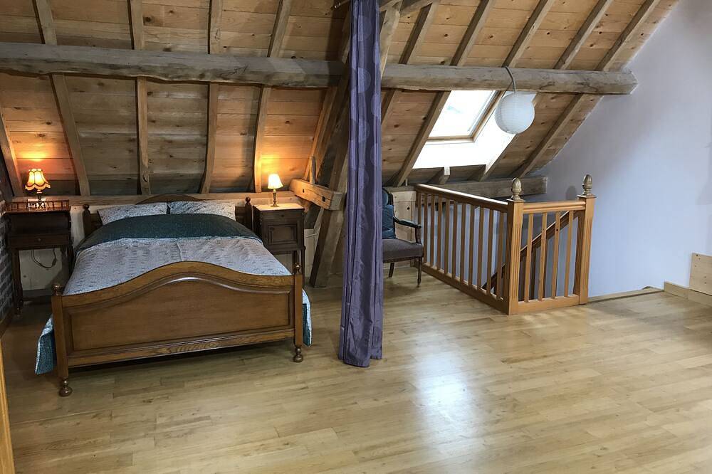 Ecolieu Le Chant du Temps Chambre d'hôtes piscine naturelle, sauna table d'hôtes in Saint-Usuge, Région de Louhans