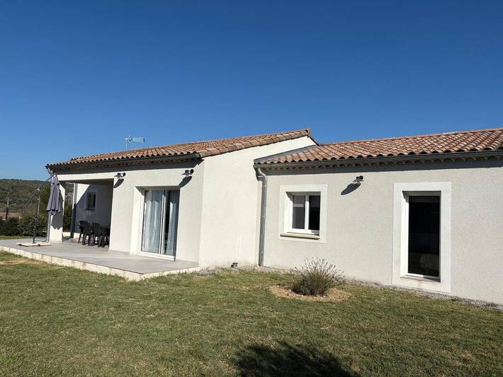 Location de vacances pour 8 personnes, avec vue et jardin à Pradons - 3