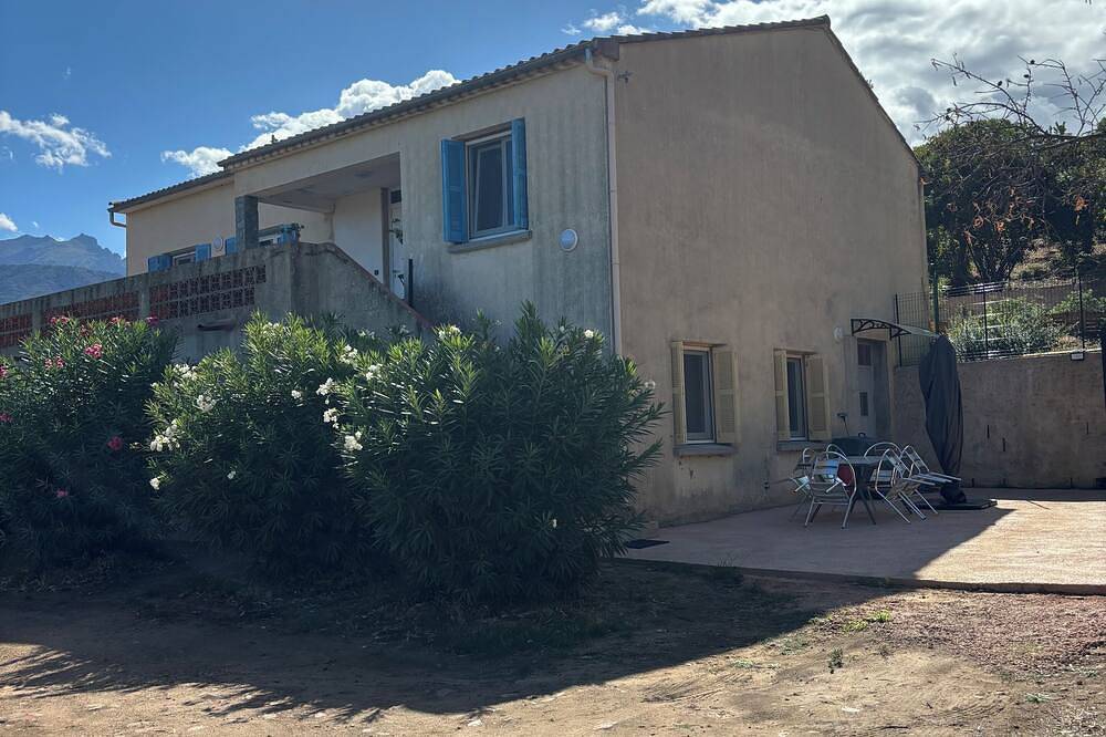 Bella Suare Maison Rez de jardin T3 in Calenzana, Calvi e dintorni