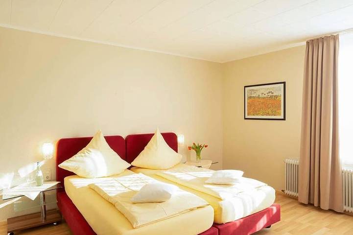 Location de vacances pour 3 personnes, avec terrasse et piscine ainsi que jardin et sauna à Bollendorf