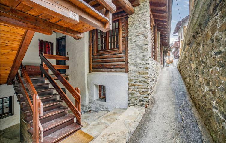 Location de vacances pour 6 personnes, avec terrasse, animaux acceptés à Cogne - 2